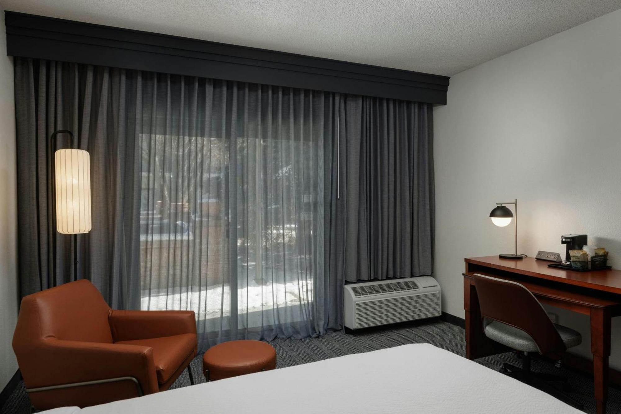 Courtyard By Marriott Denver Central Park Dış mekan fotoğraf