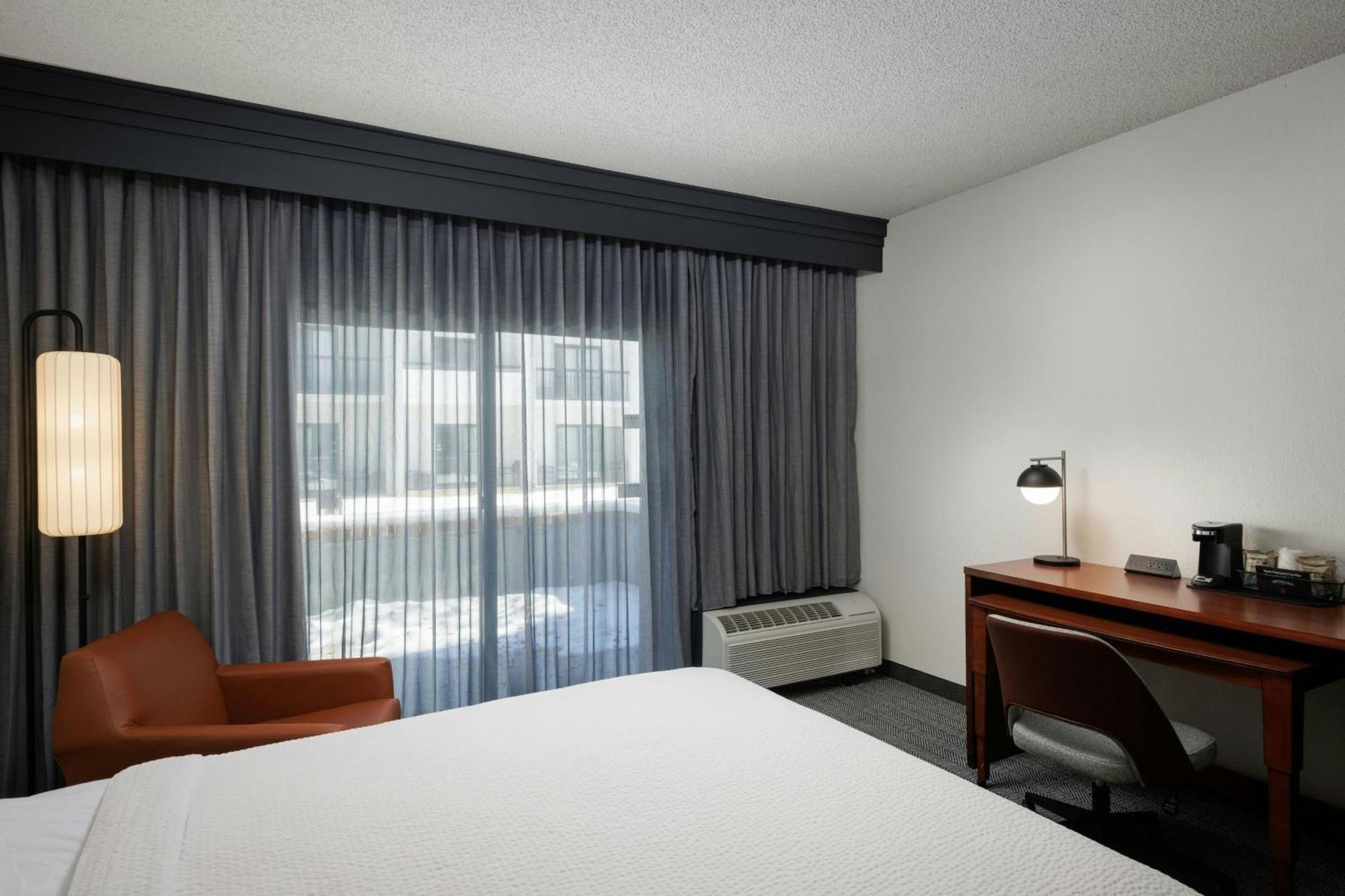Courtyard By Marriott Denver Central Park Dış mekan fotoğraf