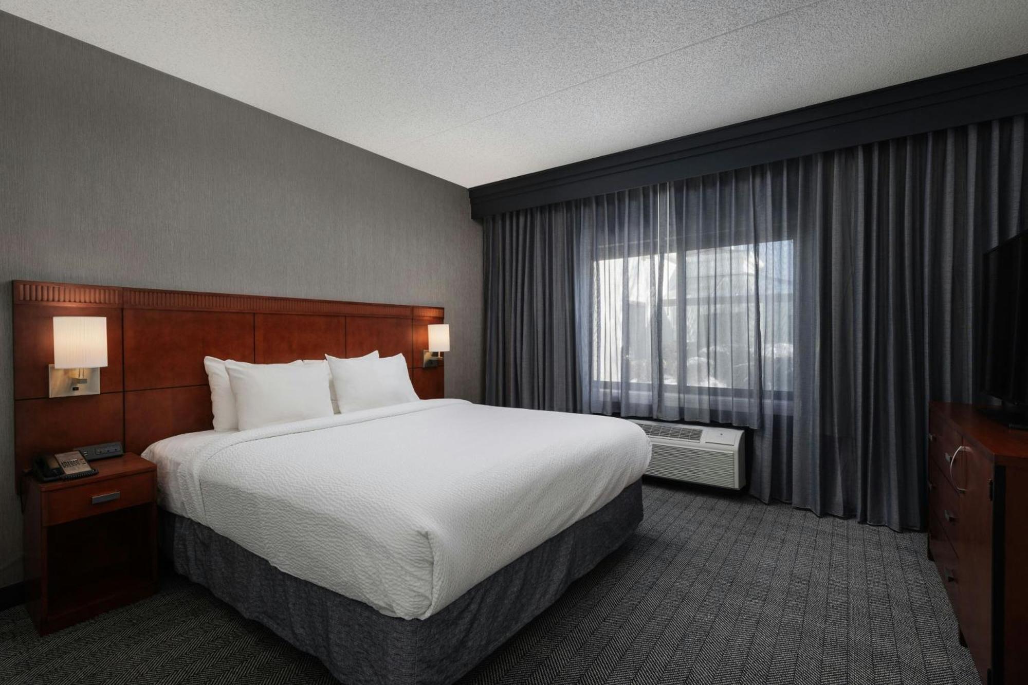 Courtyard By Marriott Denver Central Park Dış mekan fotoğraf