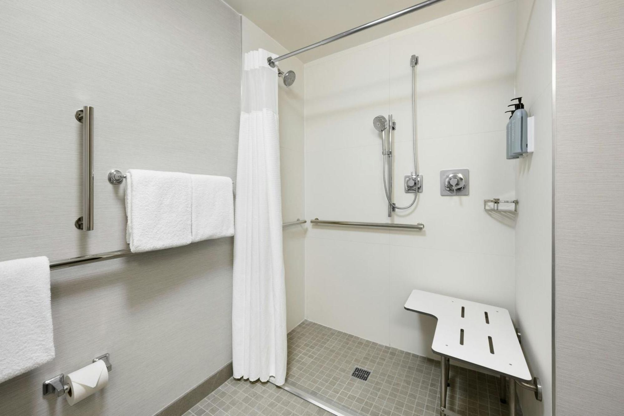 Courtyard By Marriott Denver Central Park Dış mekan fotoğraf